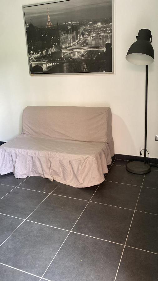 Napoli Centro Casa Con Due Camere E Cucina Εξωτερικό φωτογραφία