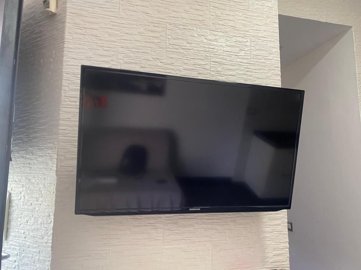 Napoli Centro Casa Con Due Camere E Cucina Εξωτερικό φωτογραφία